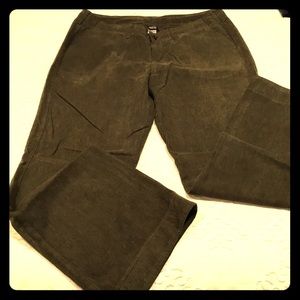 Patagonia size 12 Green Hemp and Polyester pants